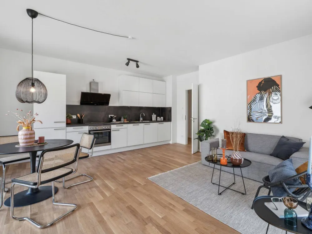 Hochwertiges Wohnen am Ring: Exklusive 3-Zimmer-Dachgeschosswohnung mit Balkon