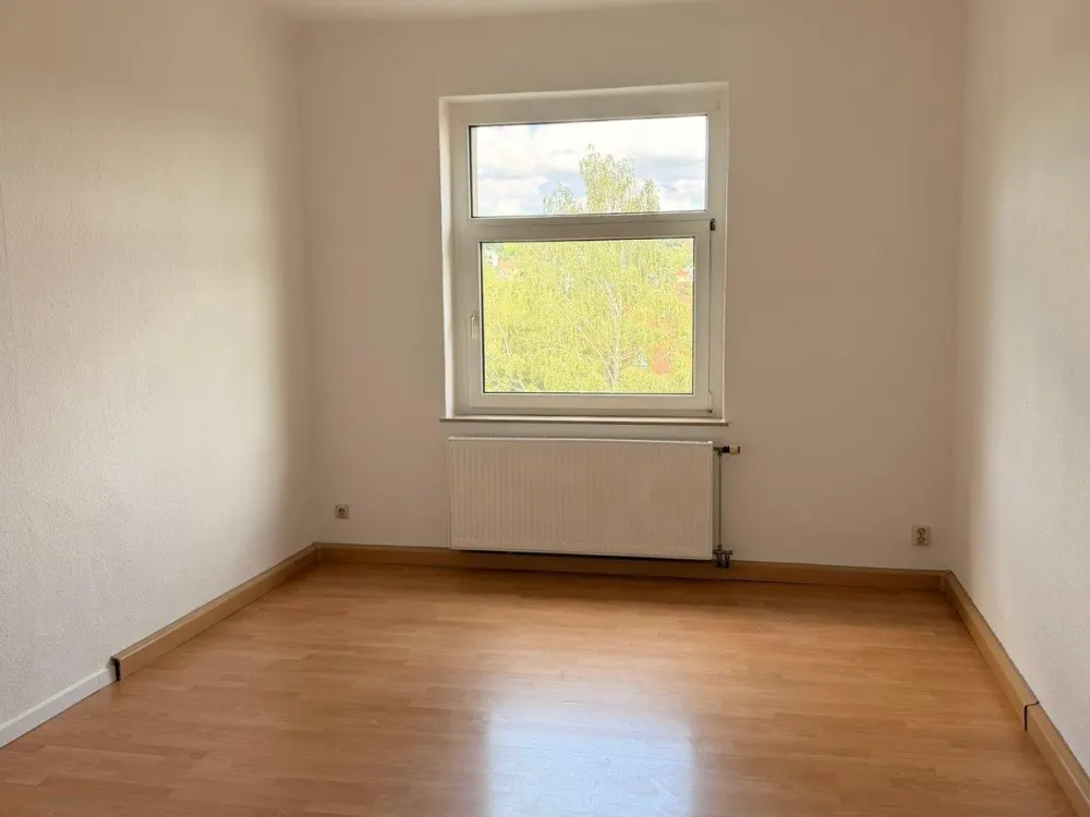 4-Zimmer-Wohnung mit Balkon in Dresden