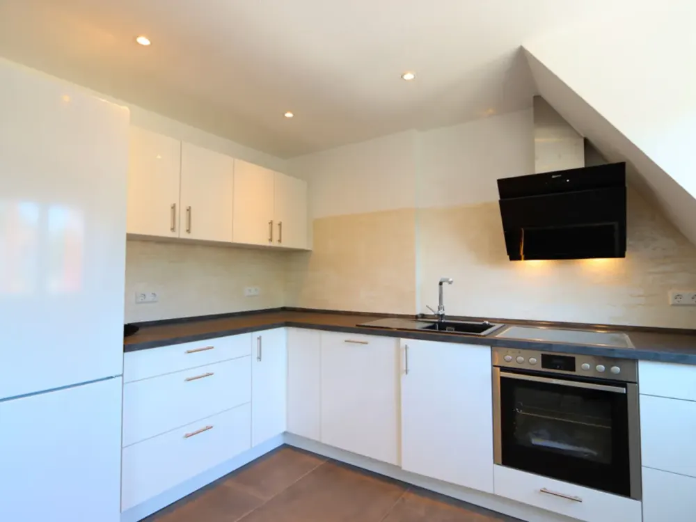 Living Space! New-Build Maisonette Apartment + Balcony + Fitted Kitchen in the Heart of the City