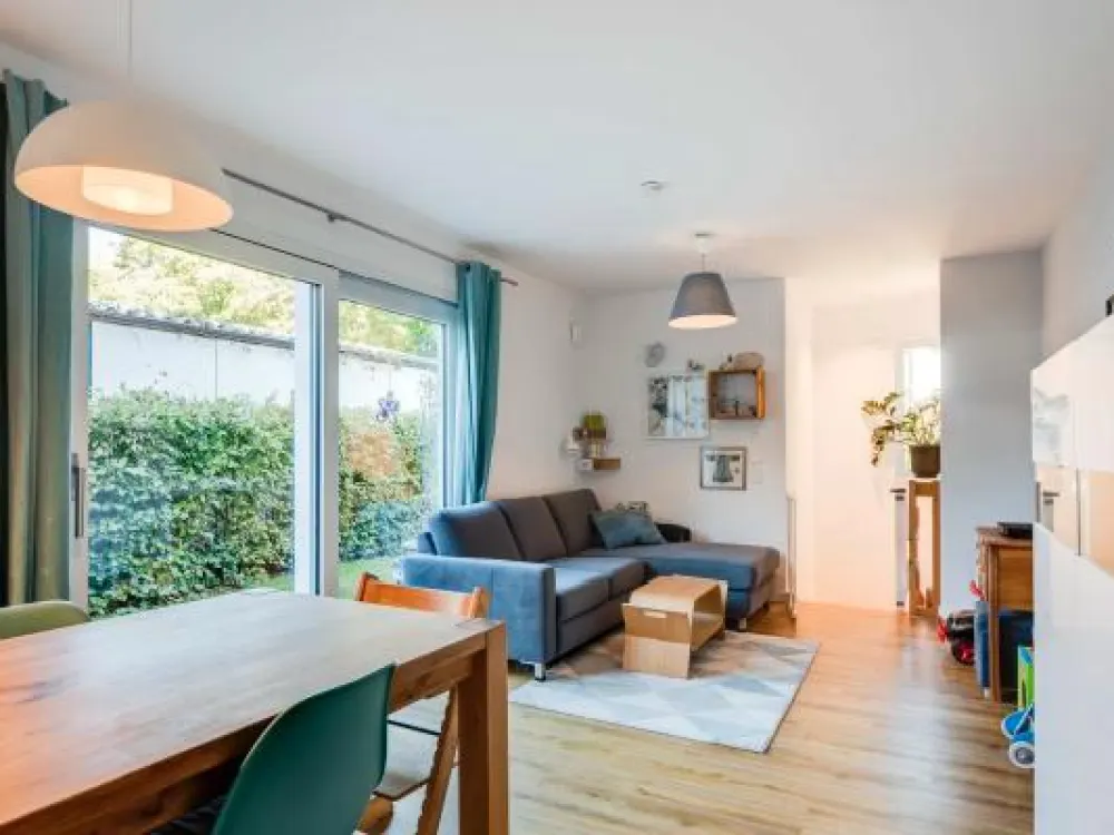 Schöne 4-Zimmer-Gartenwohnung mit EBK & Garage in Untermenzing