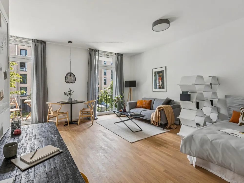 Live, work, play, Stylish studio in a thriving city quarter