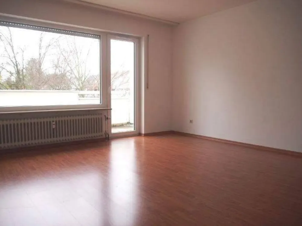 Eine Oase der Ruhe Wohnen direkt am Hummelsteiner Park 3-Zimmer-Wohnung mit 2 Balkonen und Garage
