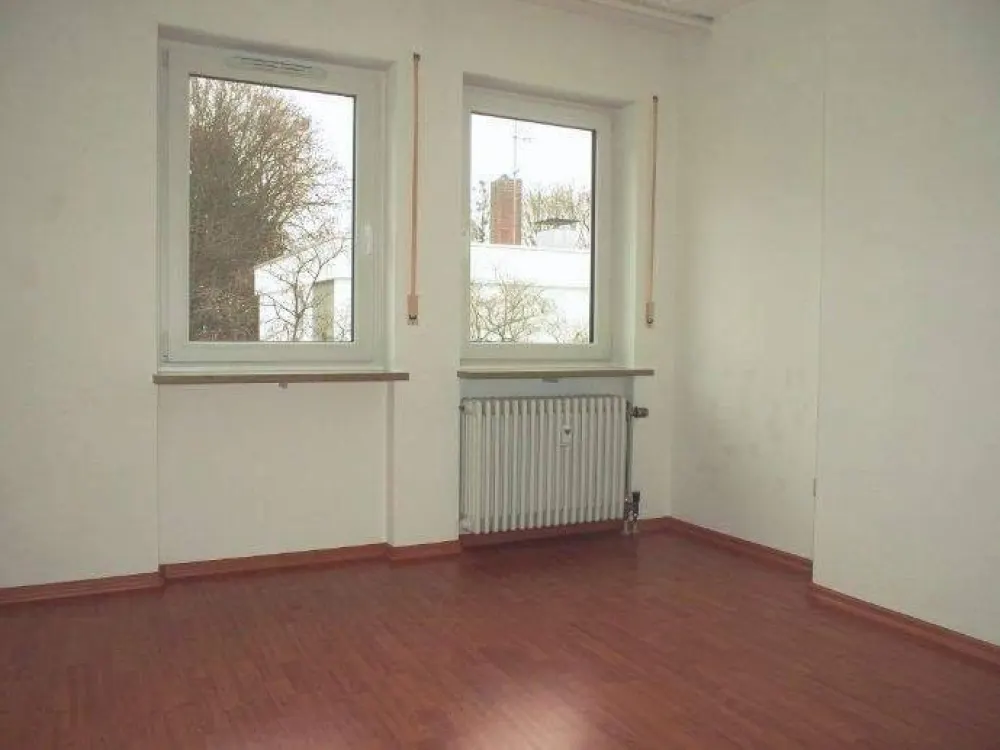 Eine Oase der Ruhe Wohnen direkt am Hummelsteiner Park 3-Zimmer-Wohnung mit 2 Balkonen und Garage
