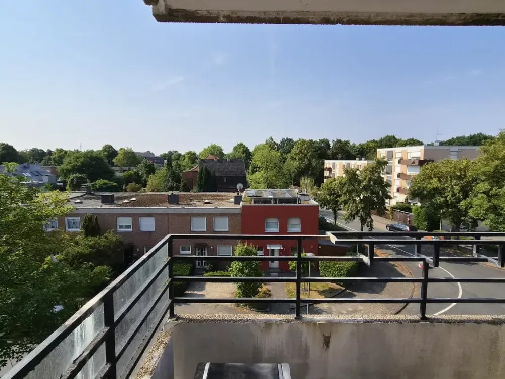 Rektoratsweg, gepflegte, helle, großzügige 3 Zimmerwohnung mit Aufzug zu vermieten