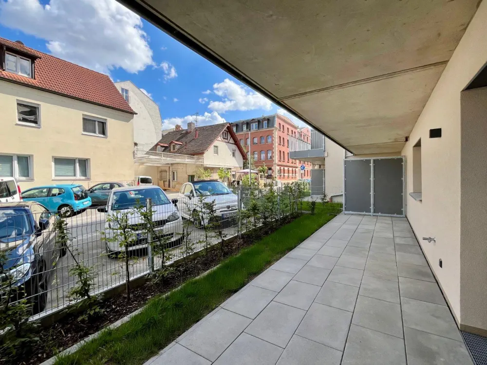 *Erstbezug* Wunderschöne TERRASSENWOHNUNG in Stadtpark-Nähe
