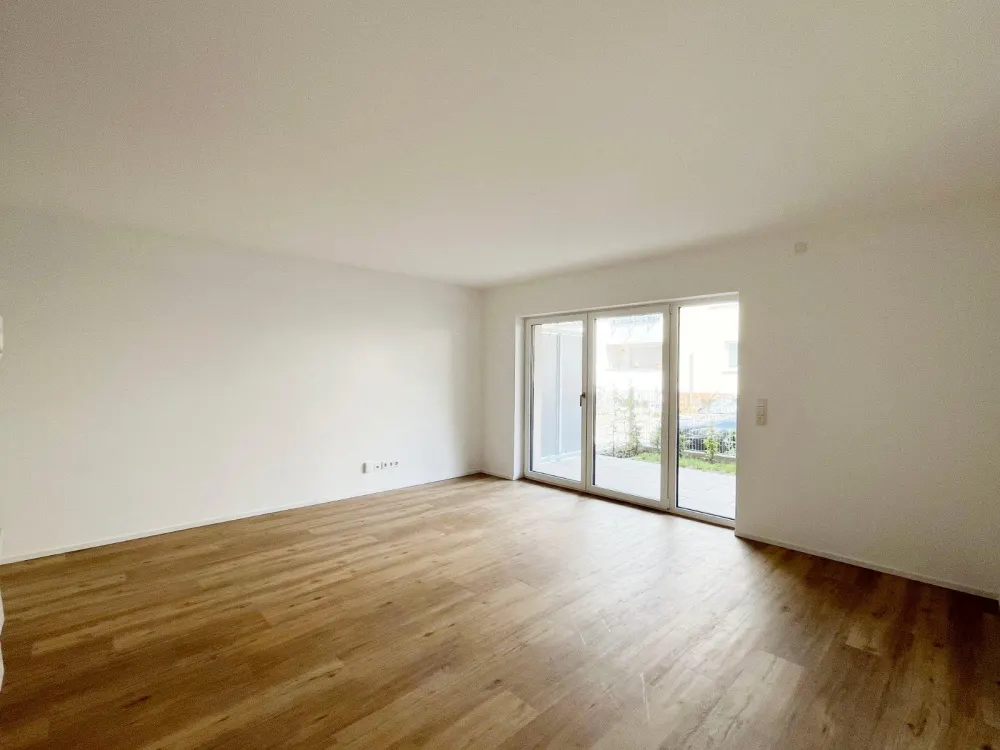 *Erstbezug* Wunderschöne TERRASSENWOHNUNG in Stadtpark-Nähe