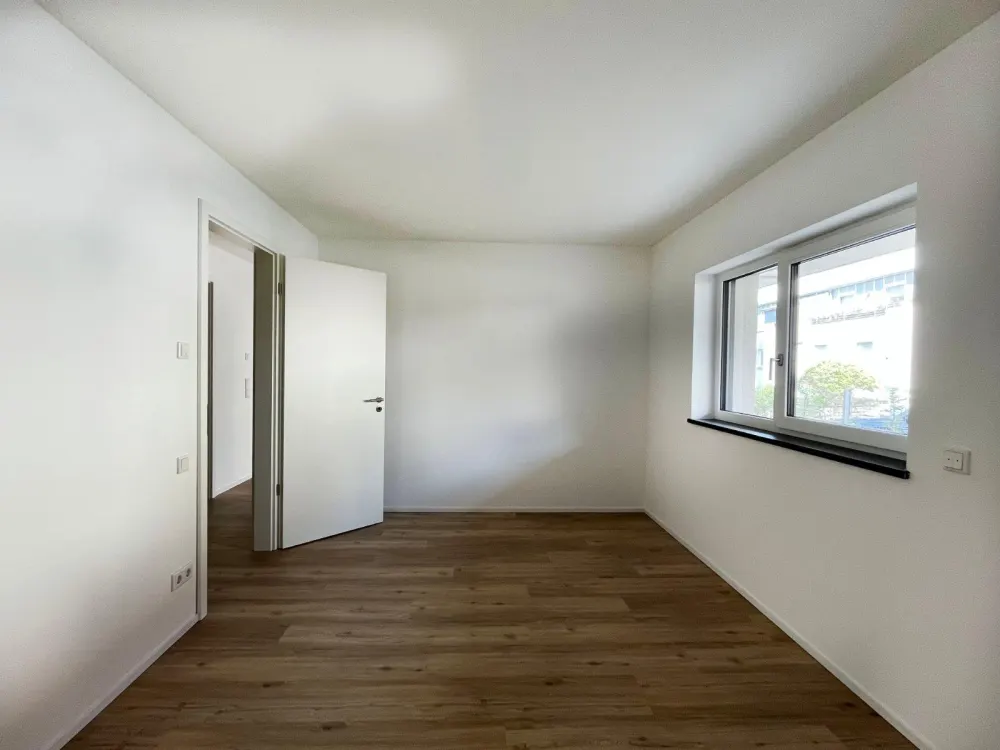 *Erstbezug* Wunderschöne TERRASSENWOHNUNG in Stadtpark-Nähe