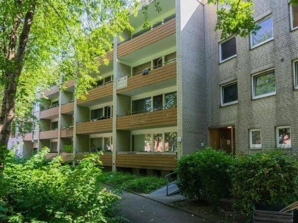 Renovierte Erdgeschoßwohnung Nähe Frascatiplatz