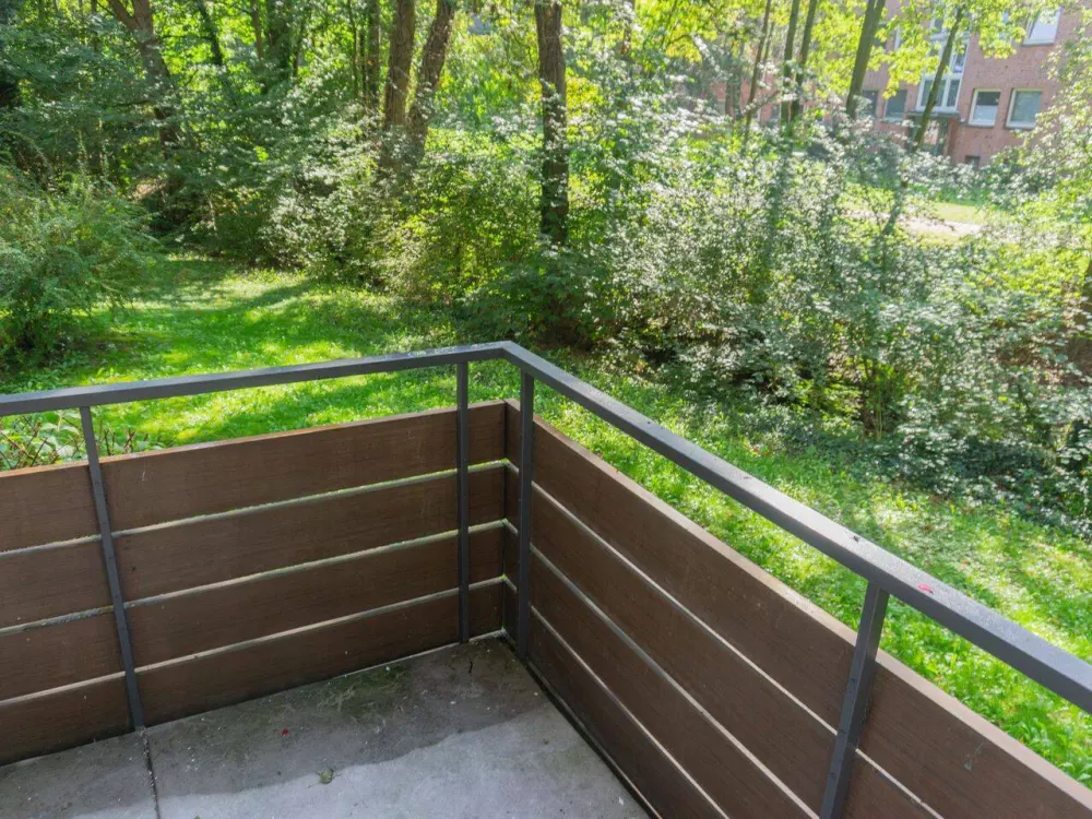 Renovierte Erdgeschoßwohnung Nähe Frascatiplatz