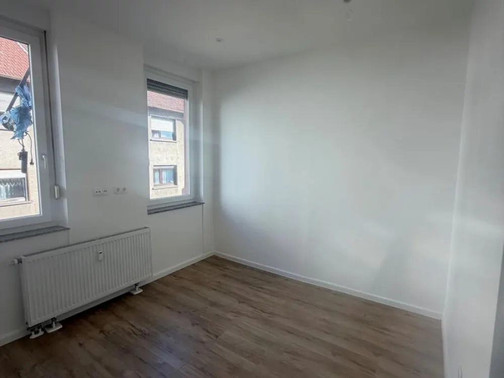 Charming 1-Room Apartment with Modern Amenities in Neunkirchen