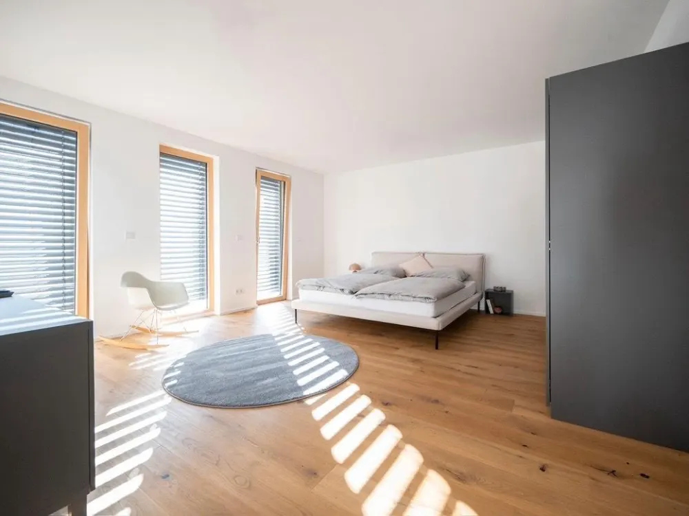 Wohnung mit Terrasse/Garten/Carport - voll möbliert