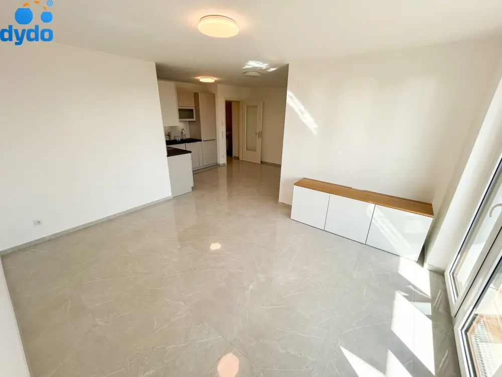 Perfect New Three-Room Apartment with View of the TV Tower Awaits Your Move-In