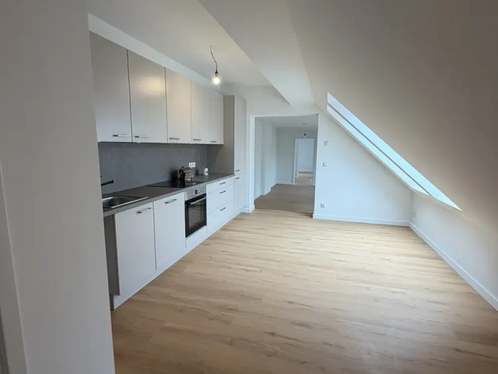 Zuhause mit drei Zimmern in der Schudomastraße
