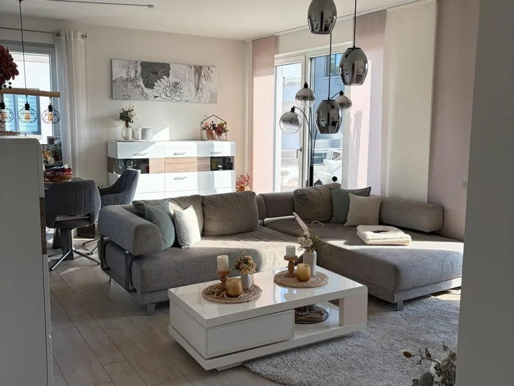 4 Raum Wohnung Dachgeschoss
