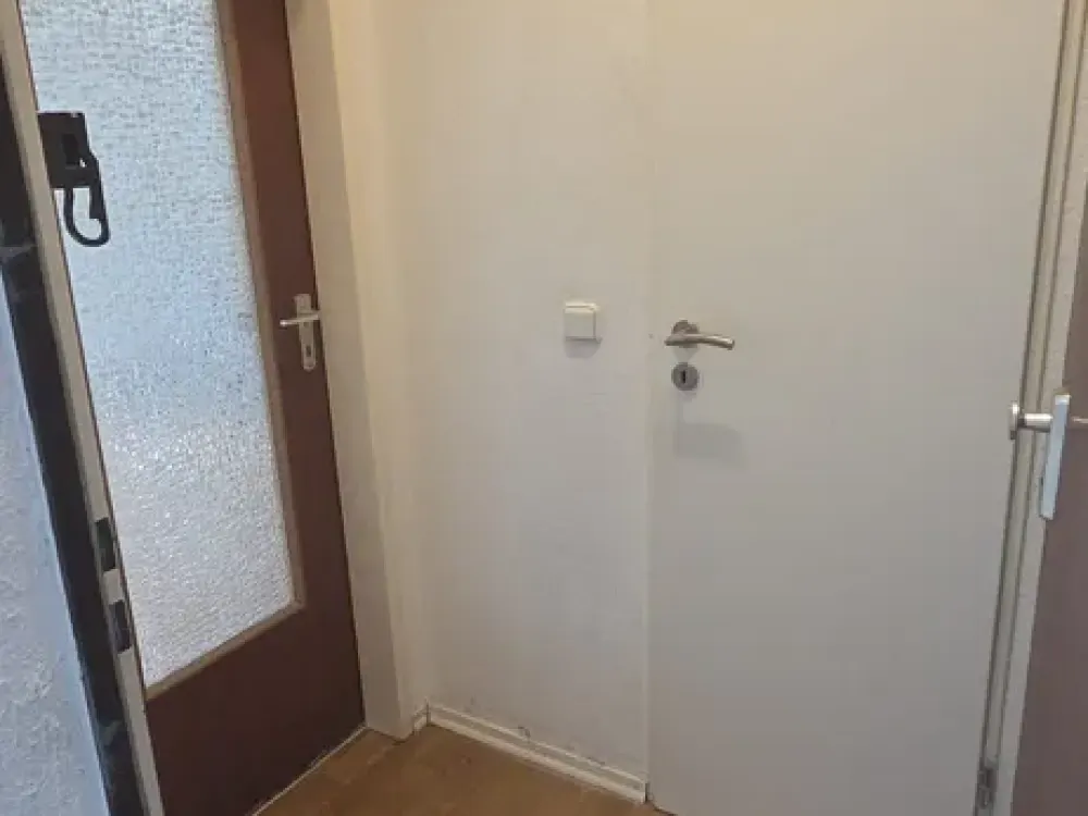 Furnished bright 1-room ground floor apartment in central Ehrenfeld
