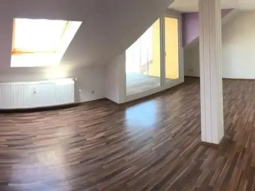 3-Zimmer-Dachgeschosswohnung mit Balkon in Eppelborn-Wiesbach