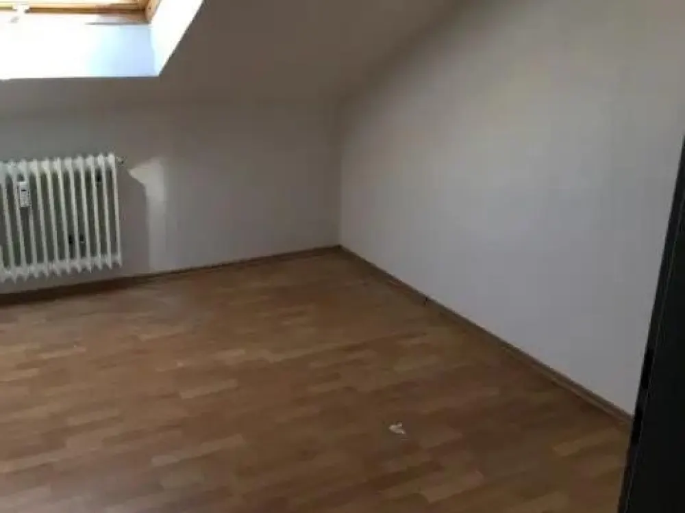 3-Zimmer-Dachgeschosswohnung mit Balkon in Eppelborn-Wiesbach