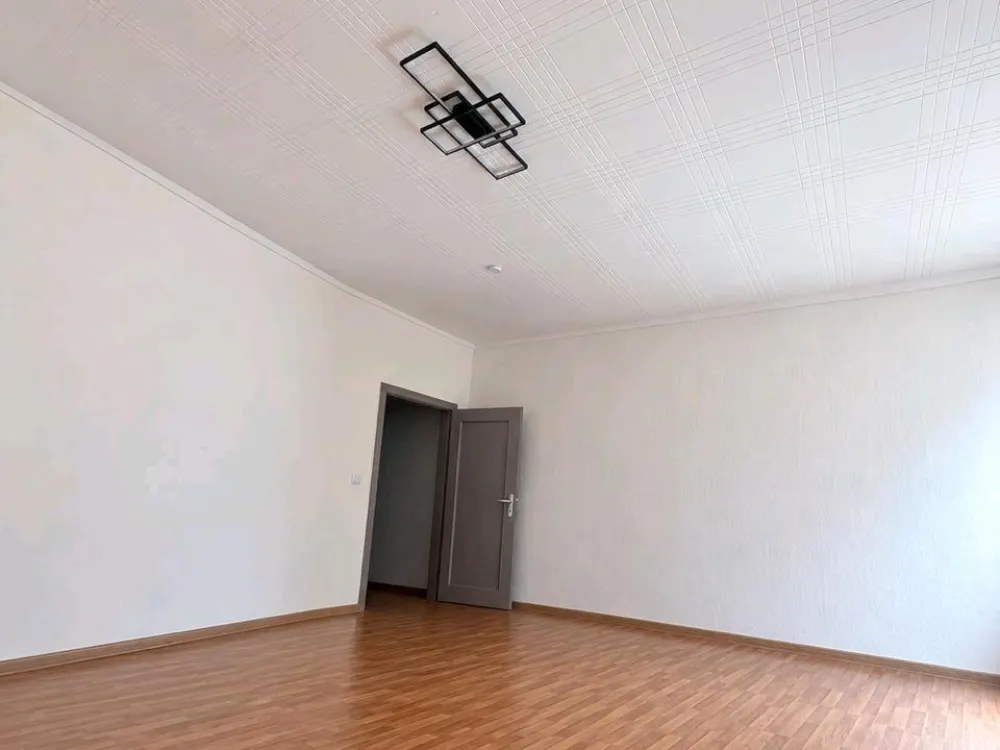 renovierte 2-Zimmer-Wohnung in Burbach-Saarbrücken