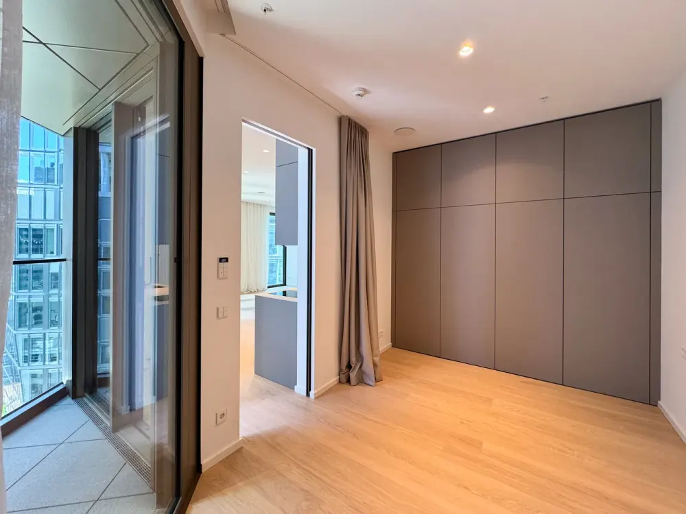 FOUR: City Apartment mit Mainhattan View