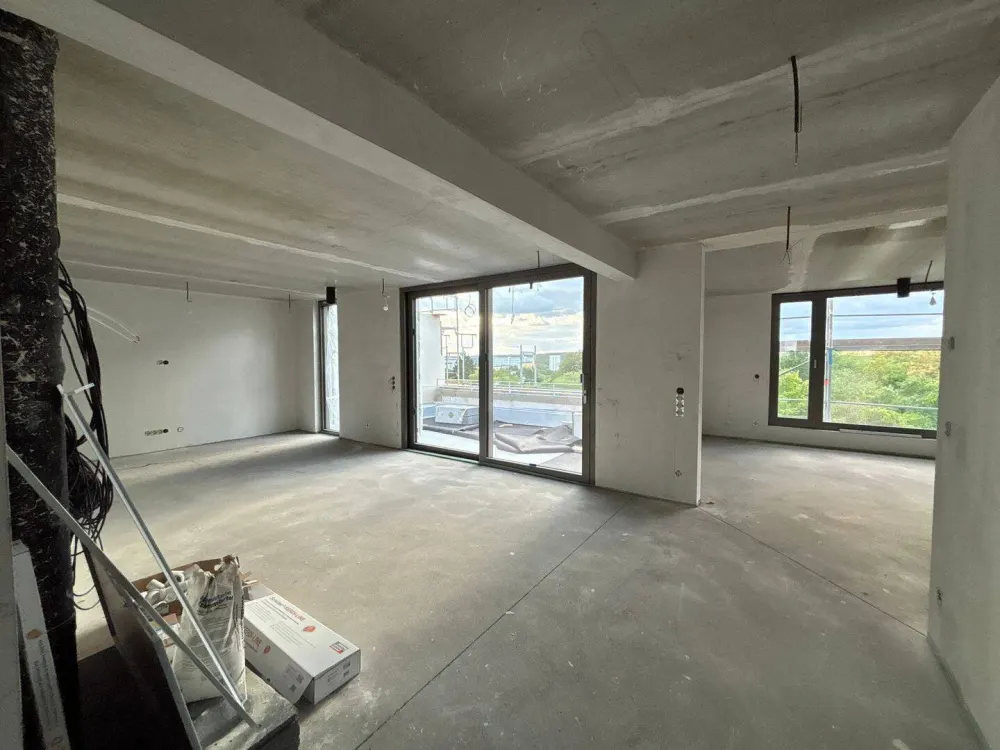 Penthouse Apartment with Large Roof Terrace at Franzenbrunnen