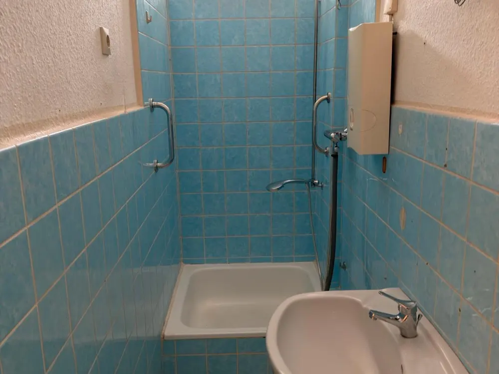 WG - 4 Zimmer mit Küche im Klinikviertel