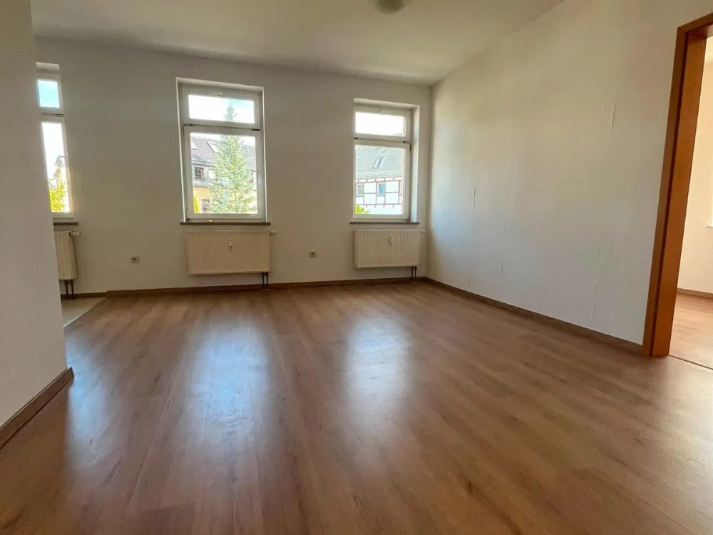 Lichtdurchflutete 3-Raum-Wohnung mit Wohlfühlcharakter