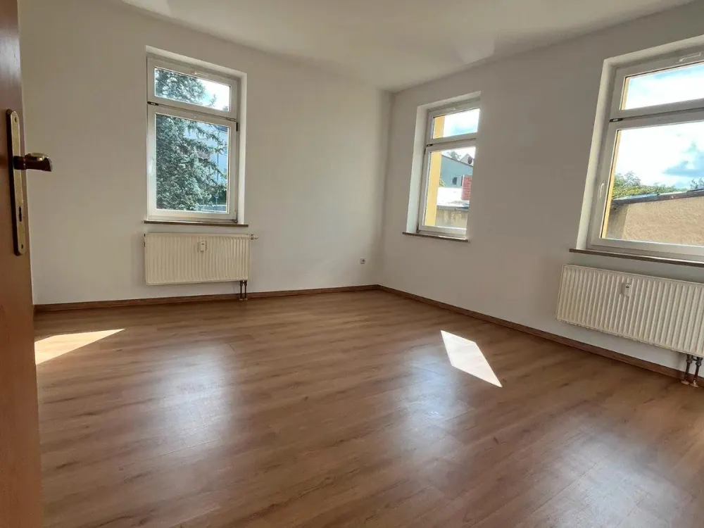 Lichtdurchflutete 3-Raum-Wohnung mit Wohlfühlcharakter