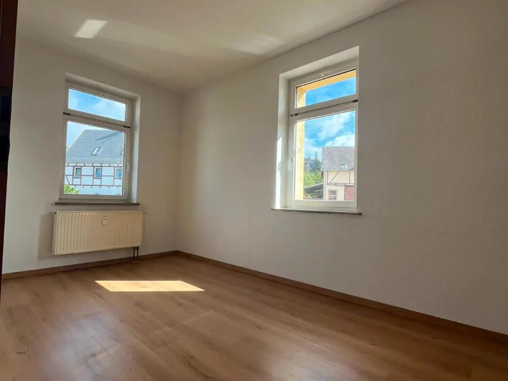 Lichtdurchflutete 3-Raum-Wohnung mit Wohlfühlcharakter