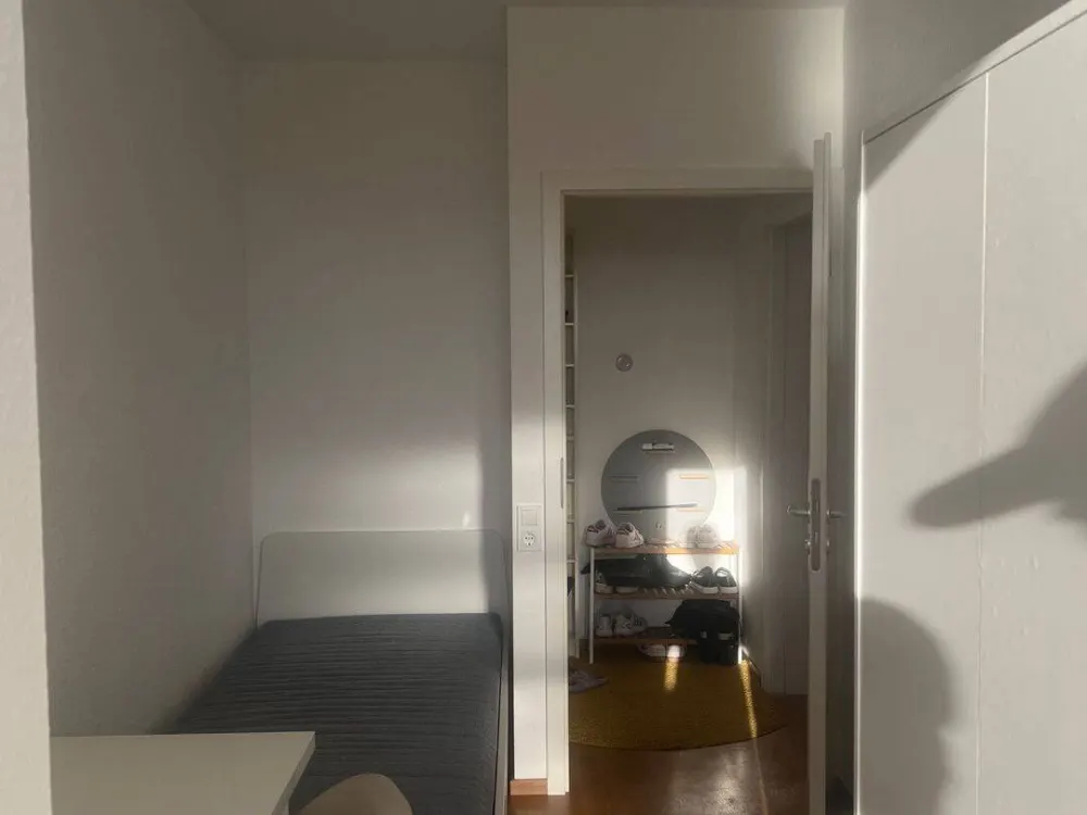 NEW/ Neu: 2 Zimmer in 6er Frauen WG/shared Flat im Herzen Frankfurts mit Ausblick auf den Taunus??