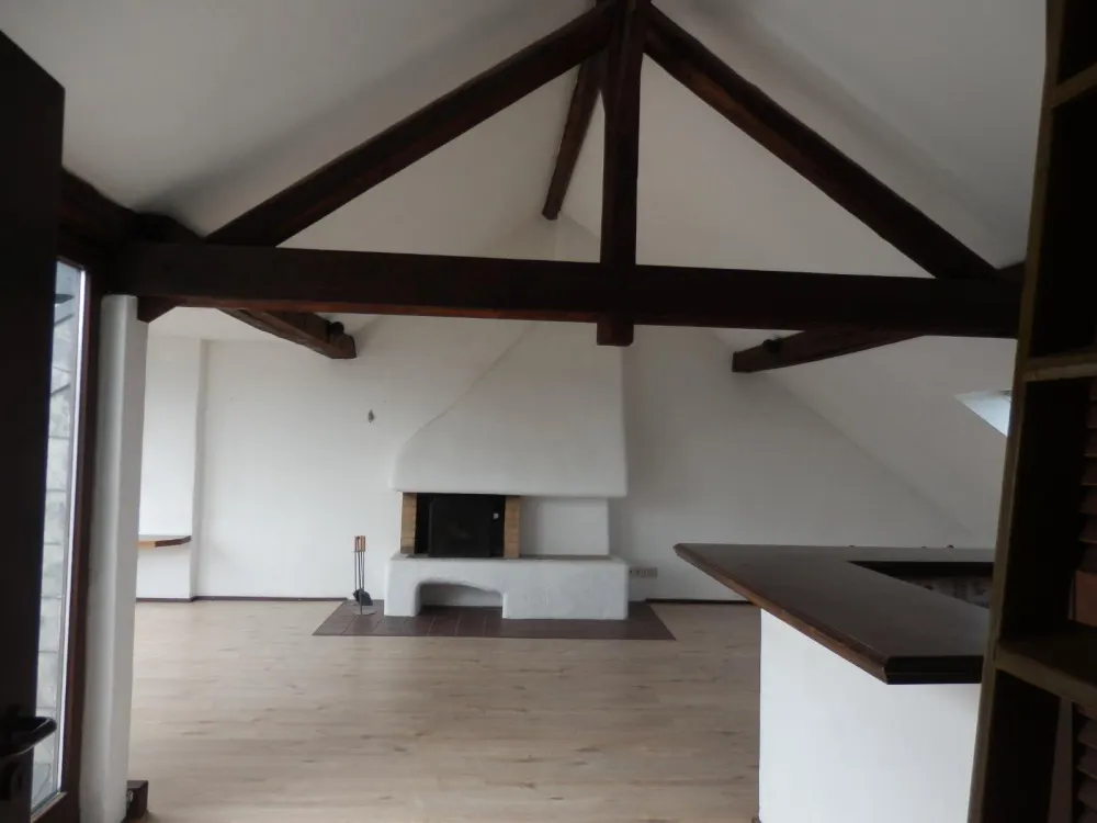 Helle außergewöhnliche Dachgeschoß-Maisonette-Wohnung in Krefeld-