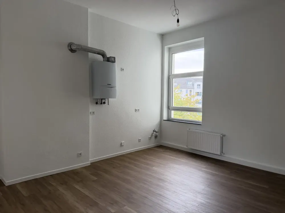 Mülheim: top sanierte 5 Zimmer Altbauwohnung mit hohen Decken - optimal WG geeignet!!!