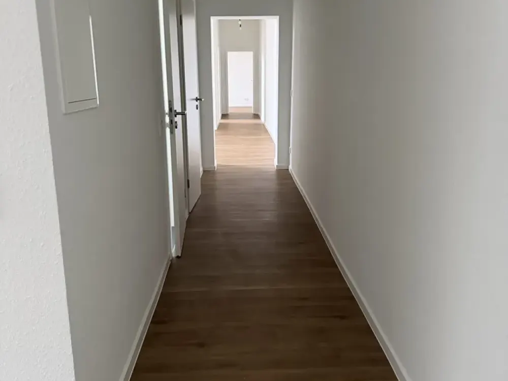 Mülheim: top sanierte 5 Zimmer Altbauwohnung mit hohen Decken - optimal WG geeignet!!!
