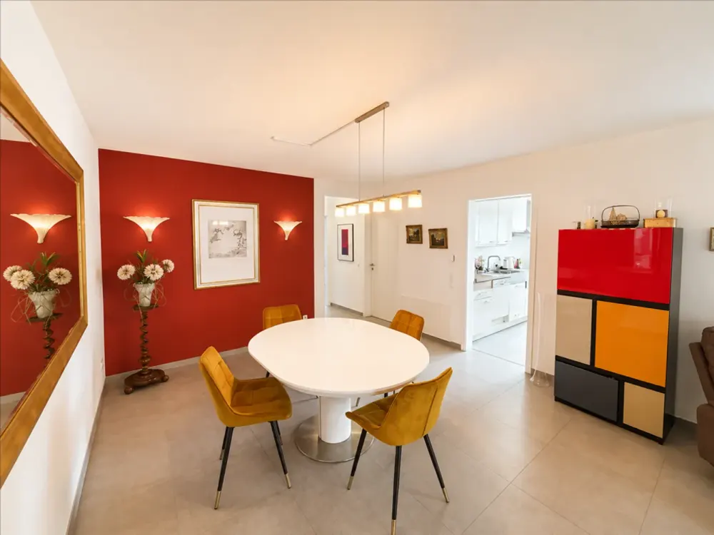 Bright Ground Floor Apartment with Large Terrace in Desirable Residential Area