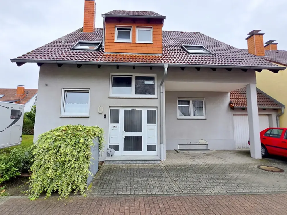 Available Immediately, Spacious Layout & Ready for You!