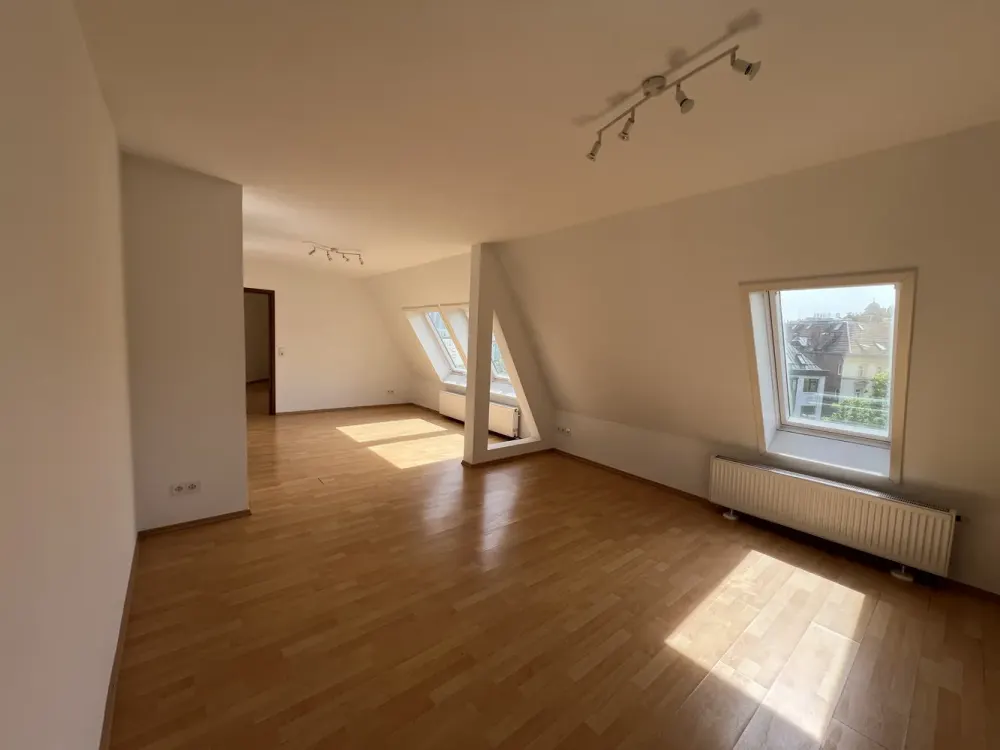 4-Zimmer MAISONETTE-WHG | NEUE EBK | BALKON |
