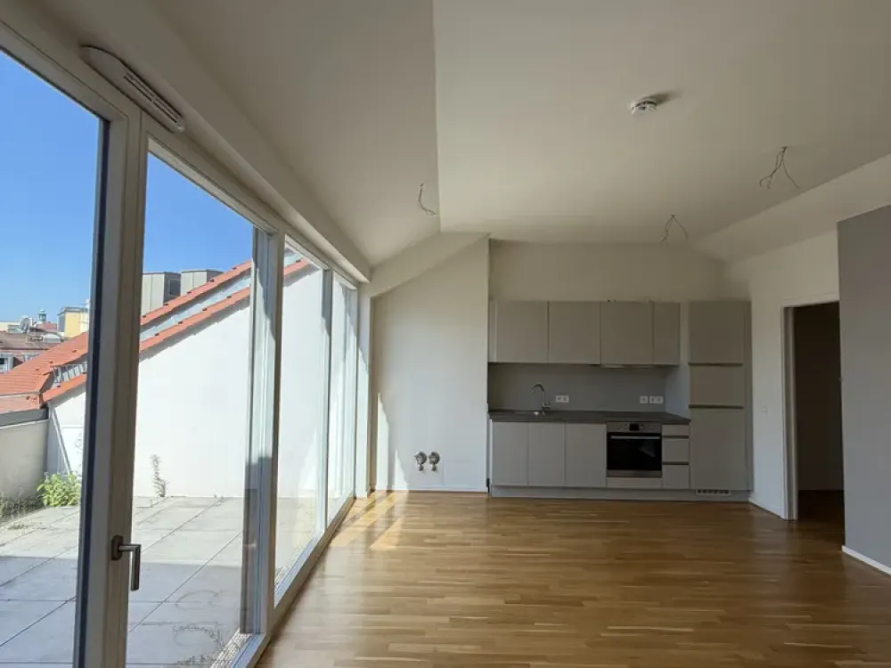Helle 2-Raum-Wohnung im Zentrum mit Einbauküche und Balkon