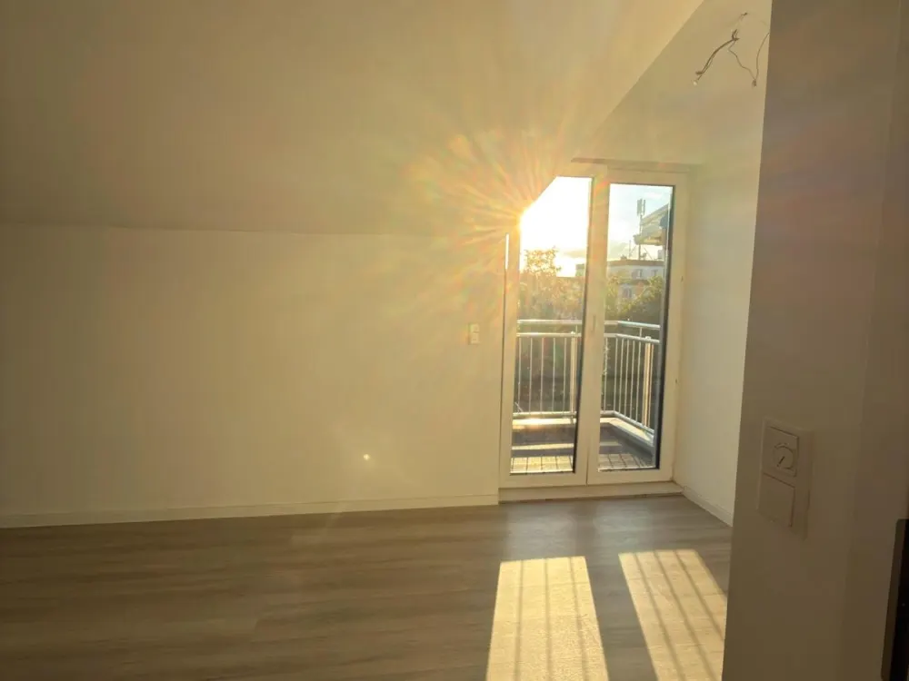 3 Zimmer Wohnung in Köln linksrheinisch .Keine Raucher/Haustiere
