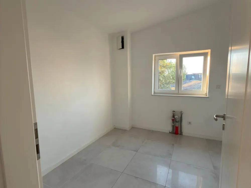 3 Zimmer Wohnung in Köln linksrheinisch .Keine Raucher/Haustiere