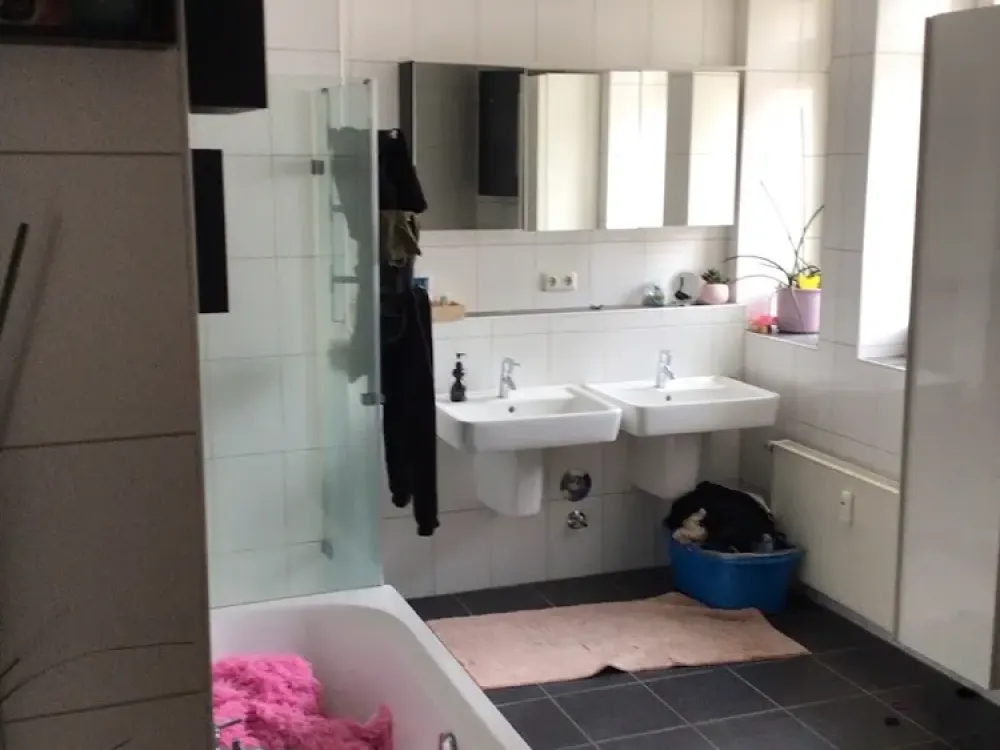 Wunderschöne großzügige Wohnung sucht neue Mieter!