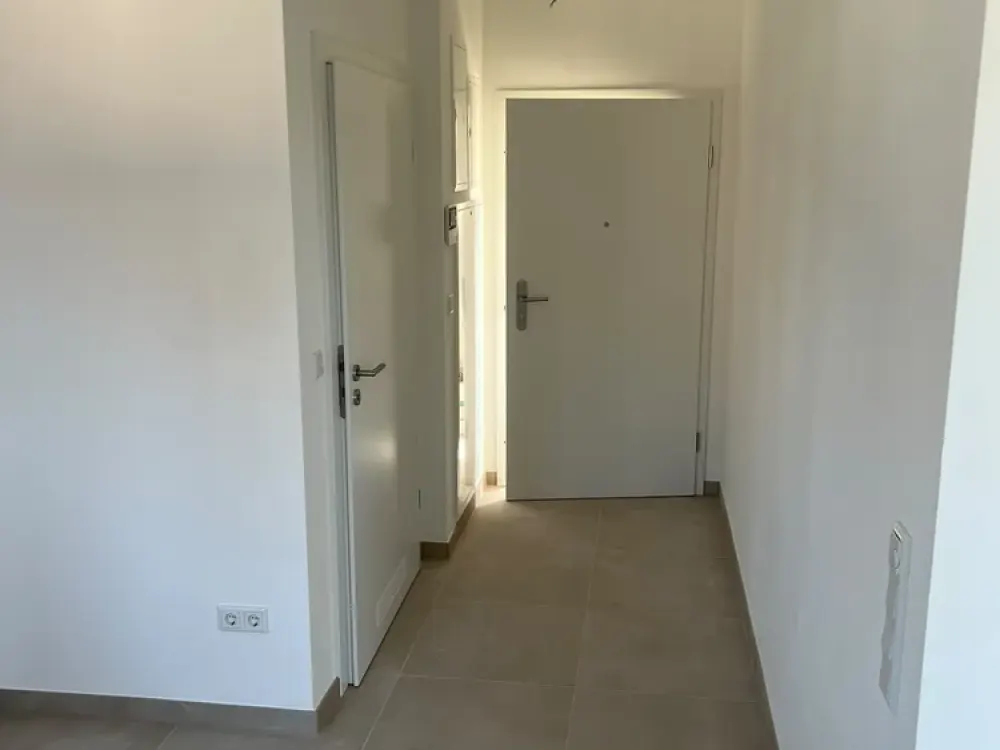 Modern 2-Room New-Build Apartment with Loggia, KfW-40 & QNG Certification, First Occupancy in a Quiet Location!