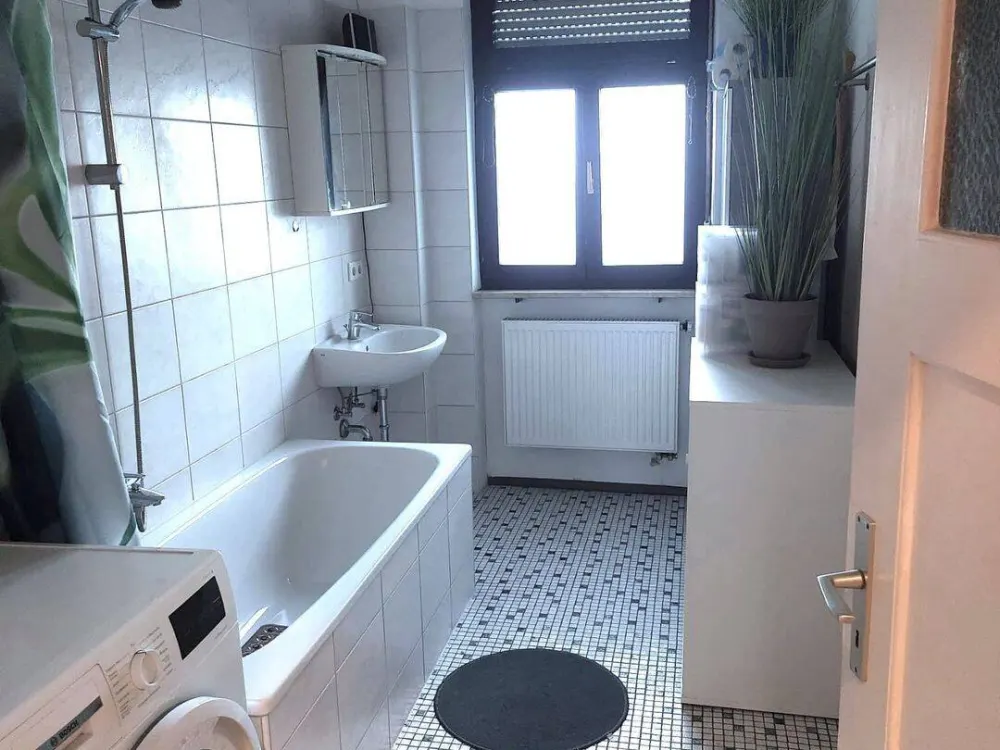 Ruhige 2-Zimmer-Wohnung mit großzügiger Wohnküche