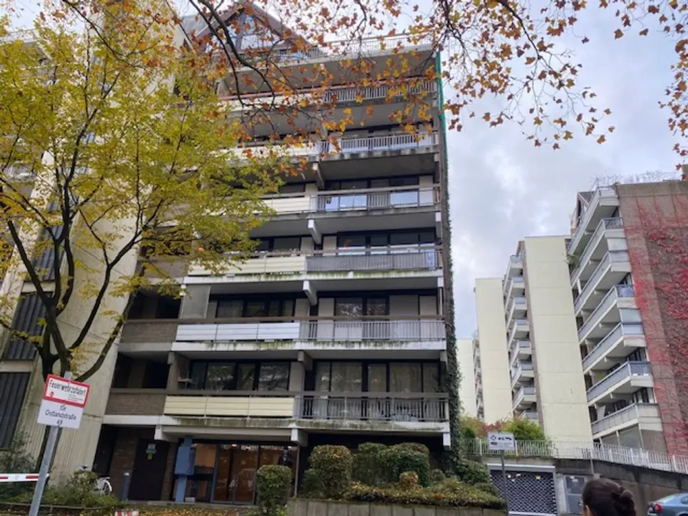 Beautiful, bright, sunny, quiet 4-room apartment, next to Rhein.Center in Köln-Weiden