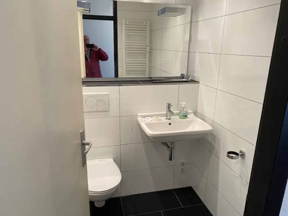 Beautiful, bright, sunny, quiet 4-room apartment, next to Rhein.Center in Köln-Weiden