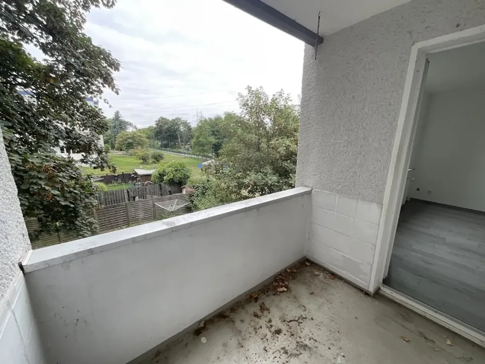 Große 3 Zimmerwohnung mit Balkon