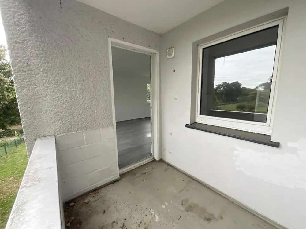 Große 3 Zimmerwohnung mit Balkon