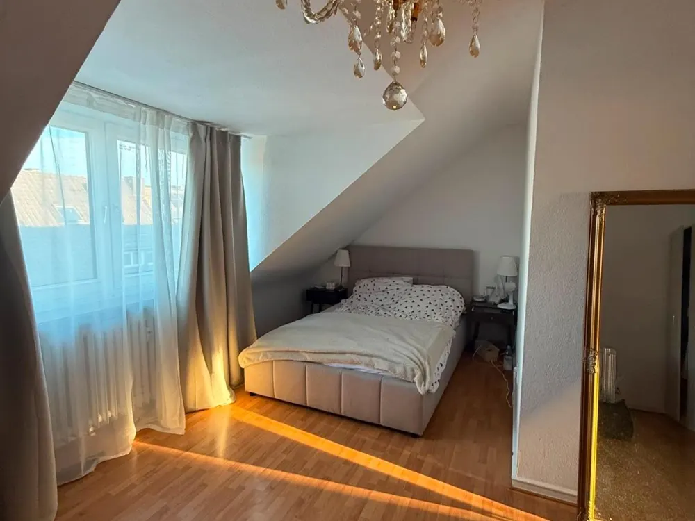 Helle gemütliche Wohnung mit Einbauküche, Nachmieter gesucht