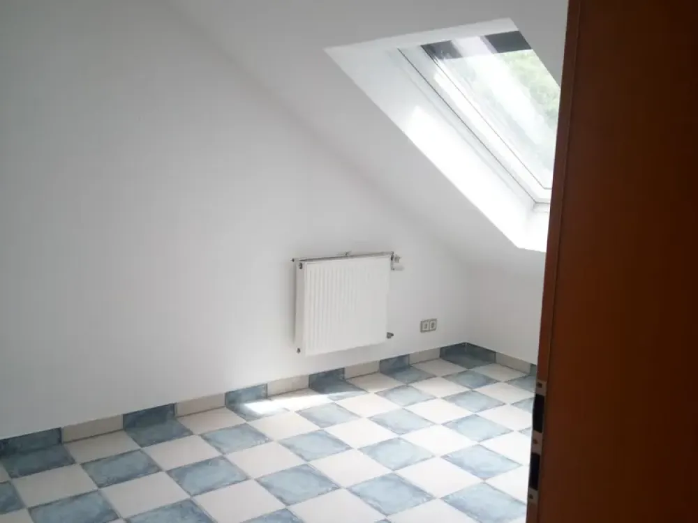 Großzügige Maisonette für Singles oder Paare: 160 m², Dachterrasse, Kaminofen und Loft-Charakter