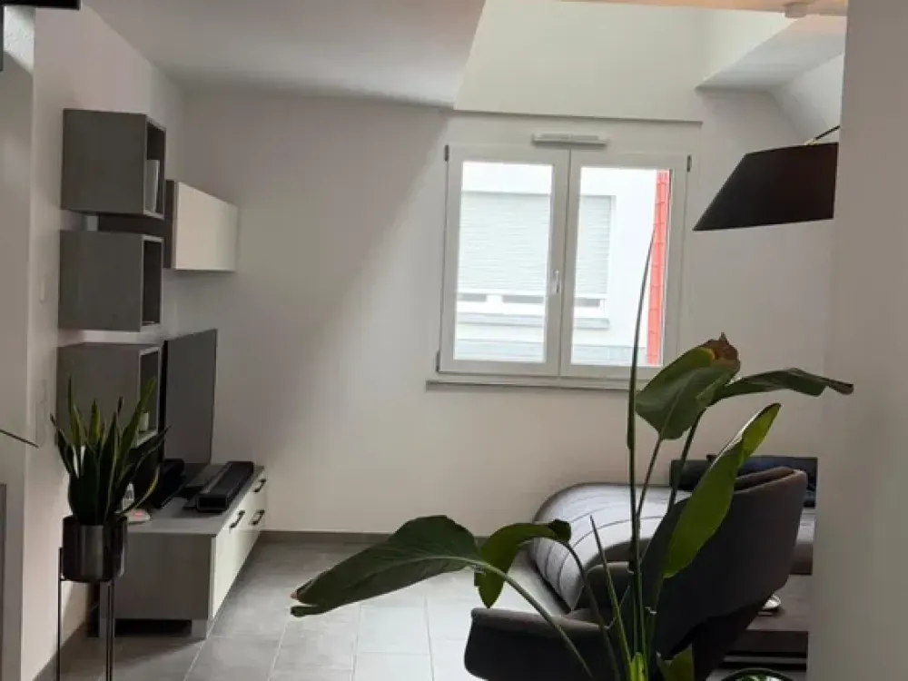 Hochwertige, helle, (teil-) möblierte Maisonette Wohnung in Stuttgart Vaihingen