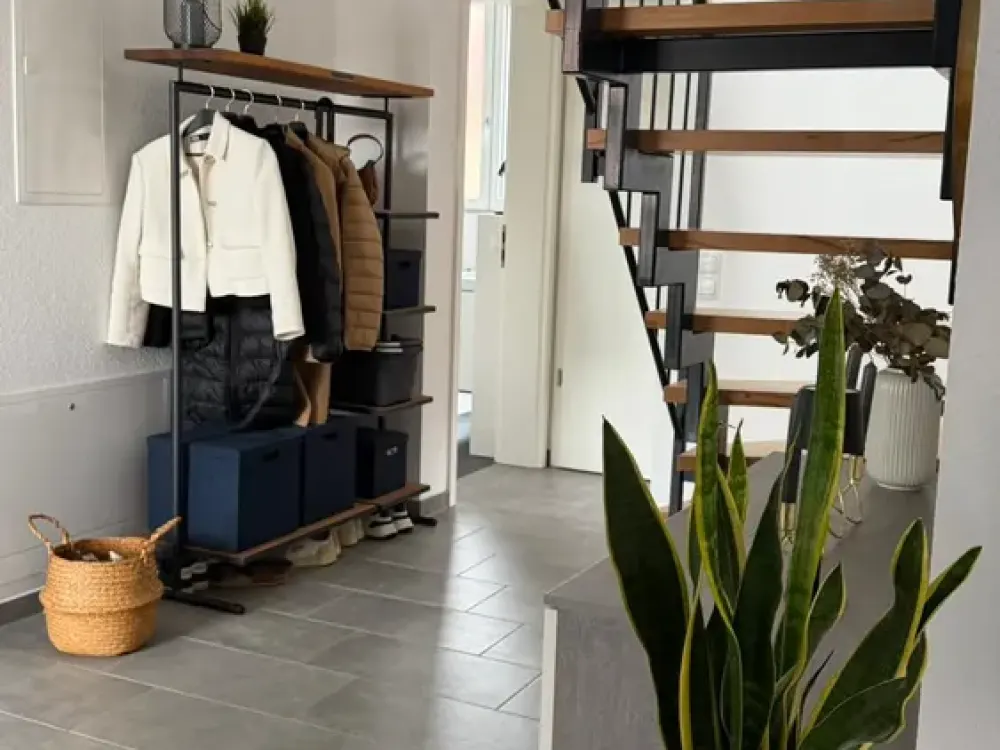 Hochwertige, helle, (teil-) möblierte Maisonette Wohnung in Stuttgart Vaihingen