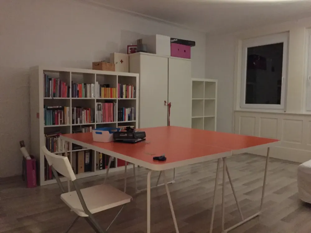 DG -Wohnung zum wohl fühlen- grün, hell, ruhig
